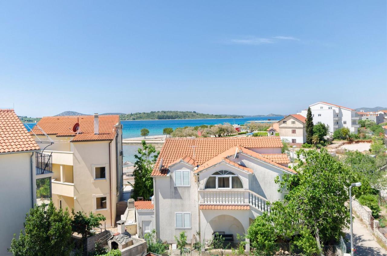 Apartments Villa Casia Srima Eksteriør billede